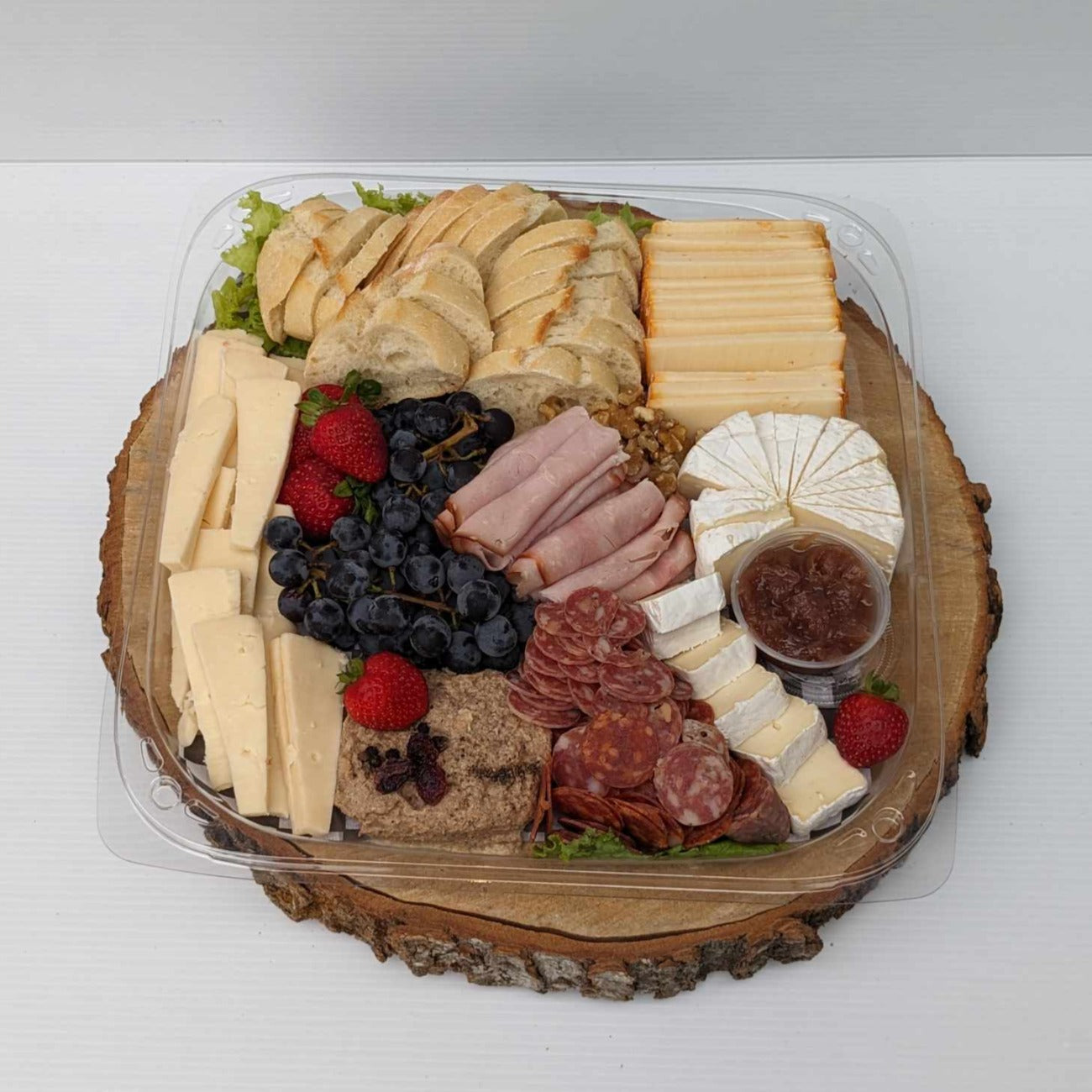 Plateau de fromages et charcuteries
