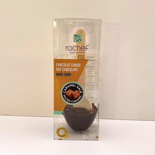 Cuillère de chocolat chaud noir et caramel salé