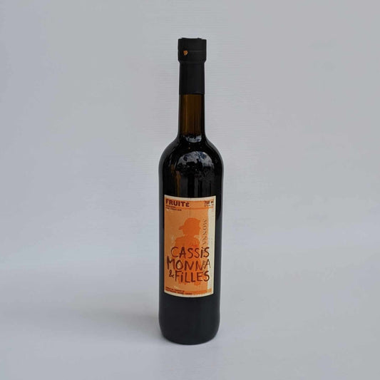 Vin de cassis fruité